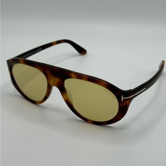 BRAND NEW TOM FORD FT1001/S 53E Photochromic with Yellow Lens Sunglasses - Picture 2 of 10